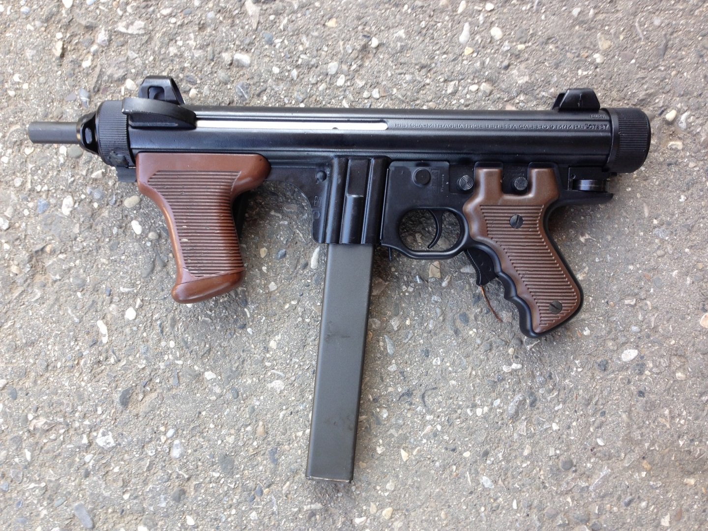 Beretta PM12 – öntöltő pisztolyként