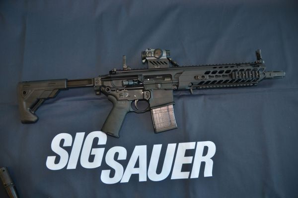 Bundeswehr-gépkarabélytender: a SIG Sauer kiszállt