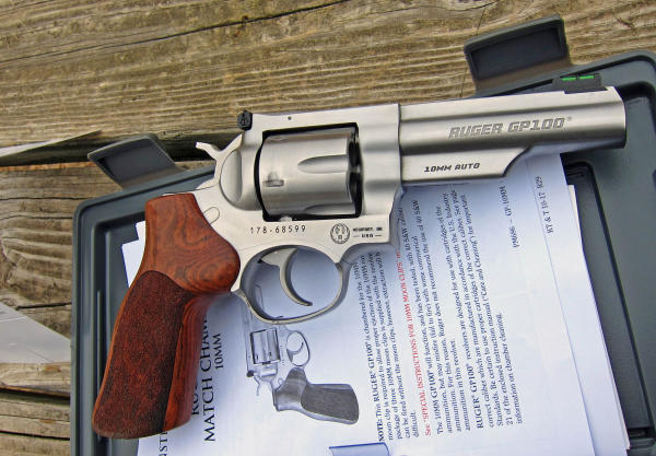 10 mm AUTO Ruger GP100 revolver